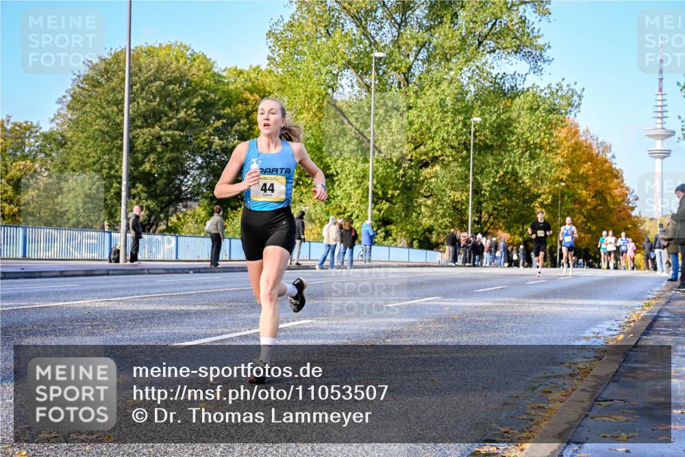 25.10.2026 - hella hamburg halbmarathon Dr. Thomas Lammeyer http://msf.ph/oto/11053507 25.10.2026 10:15:57 Kennedybrücke 20, 44 meine-sportfotos.de