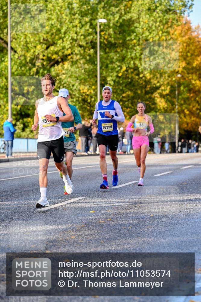 25.10.2026 - hella hamburg halbmarathon Dr. Thomas Lammeyer http://msf.ph/oto/11053574 25.10.2026 10:16:06 Kennedybrücke 35, 23, 36396, 38 meine-sportfotos.de