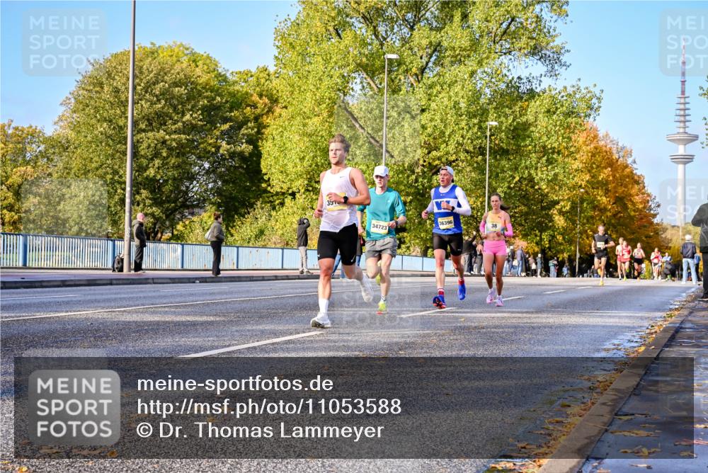 25.10.2026 - hella hamburg halbmarathon Dr. Thomas Lammeyer http://msf.ph/oto/11053588 25.10.2026 10:16:08 Kennedybrücke 34723, 36396, 38 meine-sportfotos.de