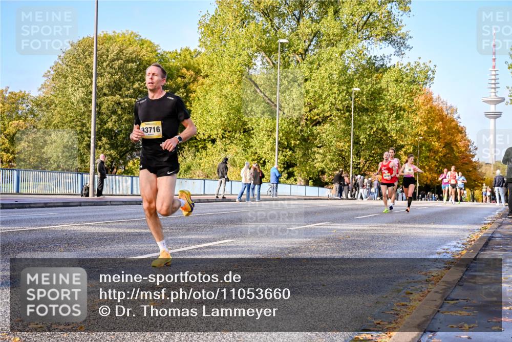 25.10.2026 - hella hamburg halbmarathon Dr. Thomas Lammeyer http://msf.ph/oto/11053660 25.10.2026 10:16:14 Kennedybrücke 33716 meine-sportfotos.de