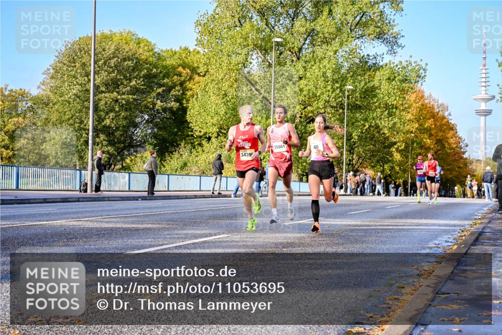 25.10.2026 - hella hamburg halbmarathon Dr. Thomas Lammeyer http://msf.ph/oto/11053695 25.10.2026 10:16:17 Kennedybrücke 34396, 35561, 40 meine-sportfotos.de