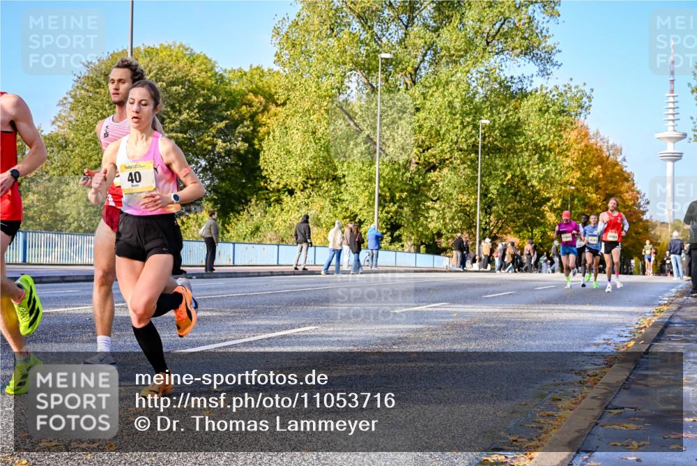 25.10.2026 - hella hamburg halbmarathon Dr. Thomas Lammeyer http://msf.ph/oto/11053716 25.10.2026 10:16:19 Kennedybrücke 40 meine-sportfotos.de