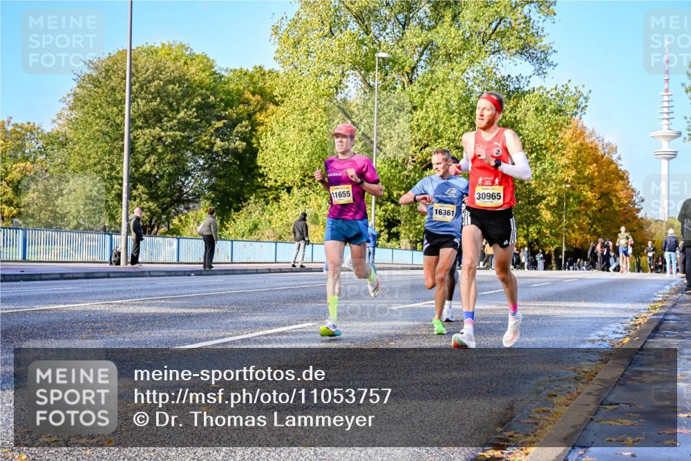25.10.2026 - hella hamburg halbmarathon Dr. Thomas Lammeyer http://msf.ph/oto/11053757 25.10.2026 10:16:23 Kennedybrücke 11655, 16361, 30965 meine-sportfotos.de