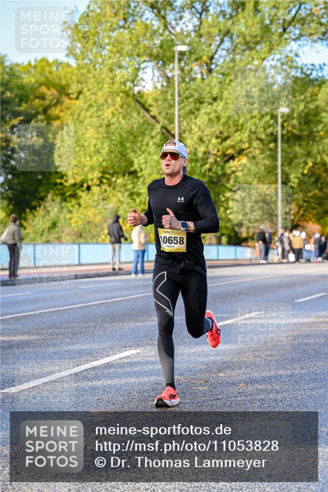 25.10.2026 - hella hamburg halbmarathon Dr. Thomas Lammeyer http://msf.ph/oto/11053828 25.10.2026 10:16:35 Kennedybrücke 10658 meine-sportfotos.de