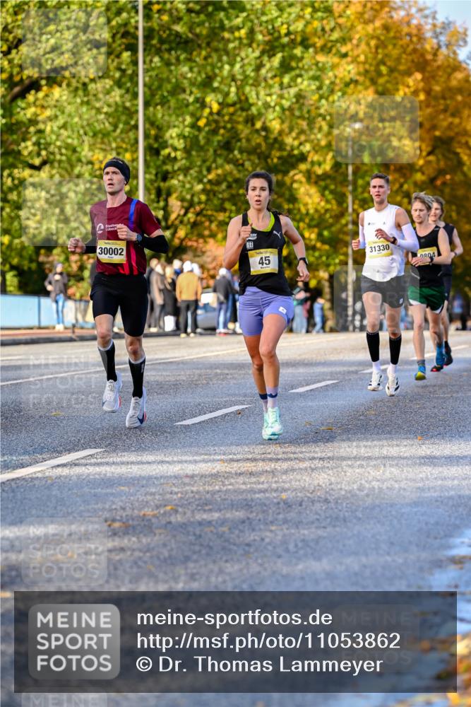 25.10.2026 - hella hamburg halbmarathon Dr. Thomas Lammeyer http://msf.ph/oto/11053862 25.10.2026 10:16:44 Kennedybrücke 30002, 45, 31330, 0804 meine-sportfotos.de