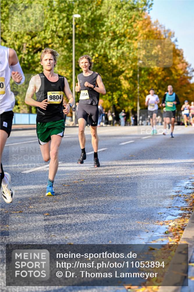 25.10.2026 - hella hamburg halbmarathon Dr. Thomas Lammeyer http://msf.ph/oto/11053894 25.10.2026 10:16:48 Kennedybrücke 0, 9804, 254 meine-sportfotos.de