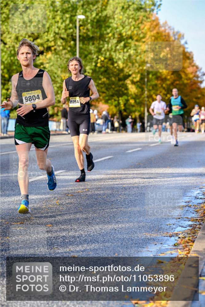25.10.2026 - hella hamburg halbmarathon Dr. Thomas Lammeyer http://msf.ph/oto/11053896 25.10.2026 10:16:48 Kennedybrücke 9804, 35254 meine-sportfotos.de