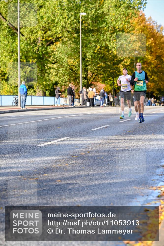 25.10.2026 - hella hamburg halbmarathon Dr. Thomas Lammeyer http://msf.ph/oto/11053913 25.10.2026 10:16:50 Kennedybrücke  meine-sportfotos.de