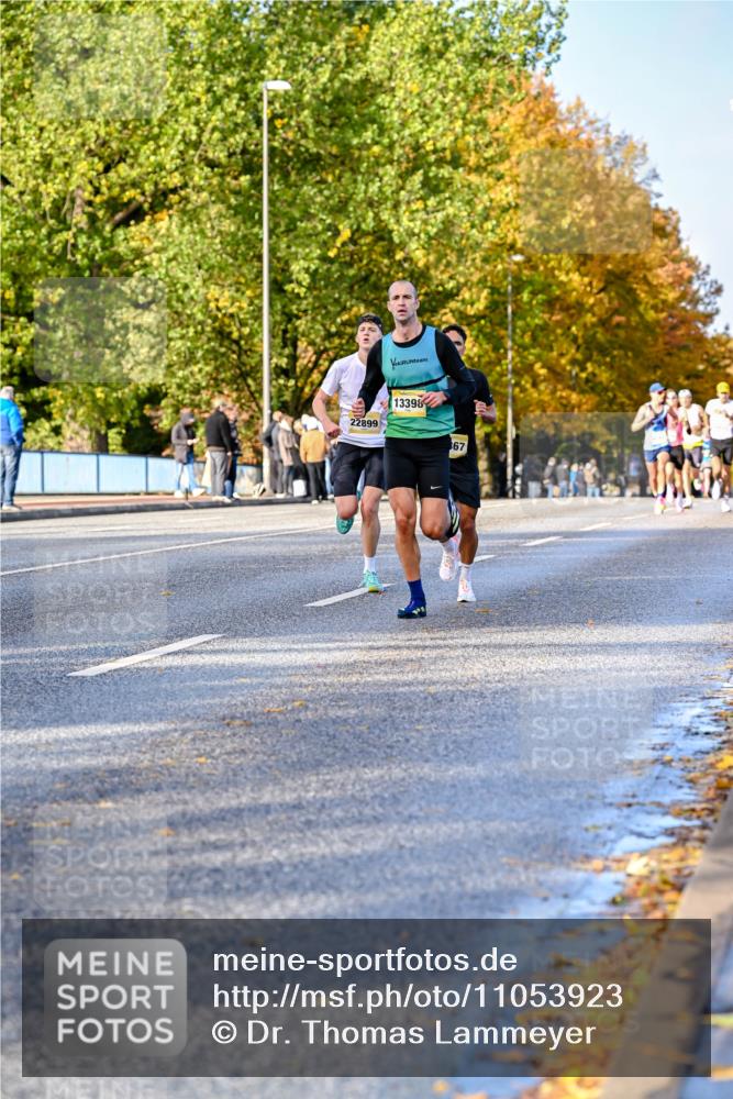 25.10.2026 - hella hamburg halbmarathon Dr. Thomas Lammeyer http://msf.ph/oto/11053923 25.10.2026 10:16:51 Kennedybrücke 22899, 13398, 67 meine-sportfotos.de