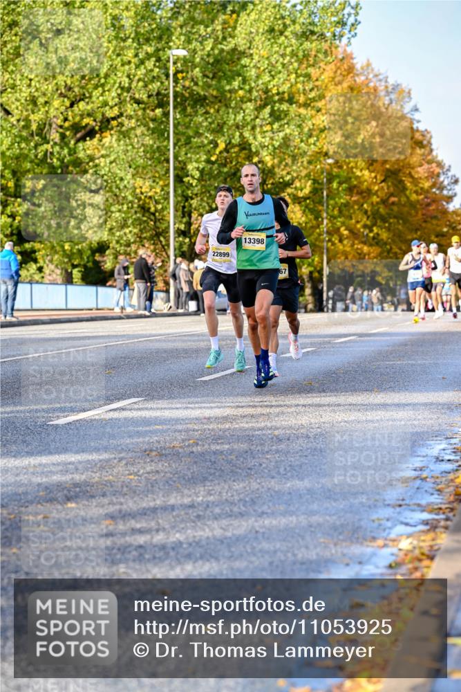 25.10.2026 - hella hamburg halbmarathon Dr. Thomas Lammeyer http://msf.ph/oto/11053925 25.10.2026 10:16:51 Kennedybrücke 22899, 13398, 67 meine-sportfotos.de