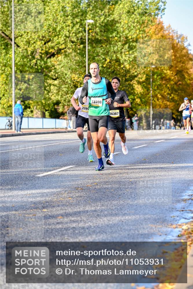 25.10.2026 - hella hamburg halbmarathon Dr. Thomas Lammeyer http://msf.ph/oto/11053931 25.10.2026 10:16:52 Kennedybrücke 2289, 13398, 36367 meine-sportfotos.de