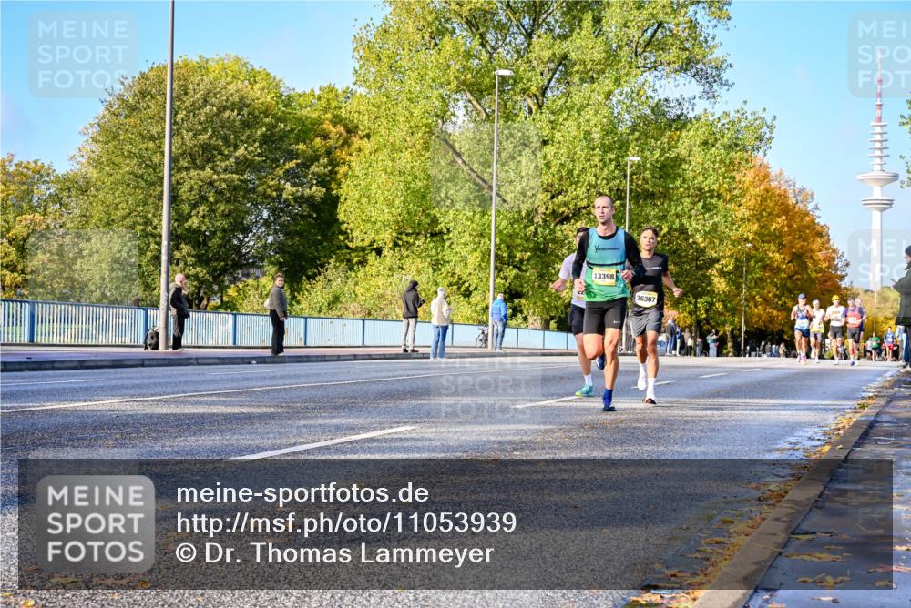25.10.2026 - hella hamburg halbmarathon Dr. Thomas Lammeyer http://msf.ph/oto/11053939 25.10.2026 10:16:53 Kennedybrücke 13398, 36367 meine-sportfotos.de