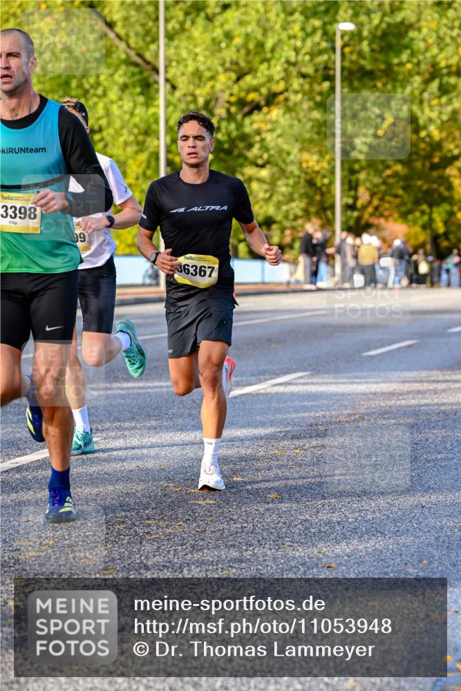 25.10.2026 - hella hamburg halbmarathon Dr. Thomas Lammeyer http://msf.ph/oto/11053948 25.10.2026 10:16:54 Kennedybrücke 3398, 99, 36367 meine-sportfotos.de