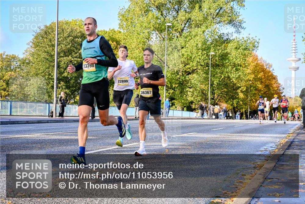 25.10.2026 - hella hamburg halbmarathon Dr. Thomas Lammeyer http://msf.ph/oto/11053956 25.10.2026 10:16:54 Kennedybrücke 13398, 22899, 36367 meine-sportfotos.de
