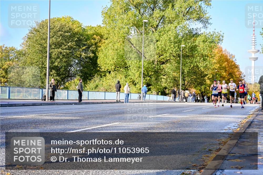 25.10.2026 - hella hamburg halbmarathon Dr. Thomas Lammeyer http://msf.ph/oto/11053965 25.10.2026 10:16:56 Kennedybrücke 22628, 6342 meine-sportfotos.de