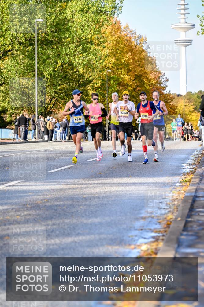 25.10.2026 - hella hamburg halbmarathon Dr. Thomas Lammeyer http://msf.ph/oto/11053973 25.10.2026 10:16:57 Kennedybrücke 6342, 336, 22628, 3388, 4314 meine-sportfotos.de