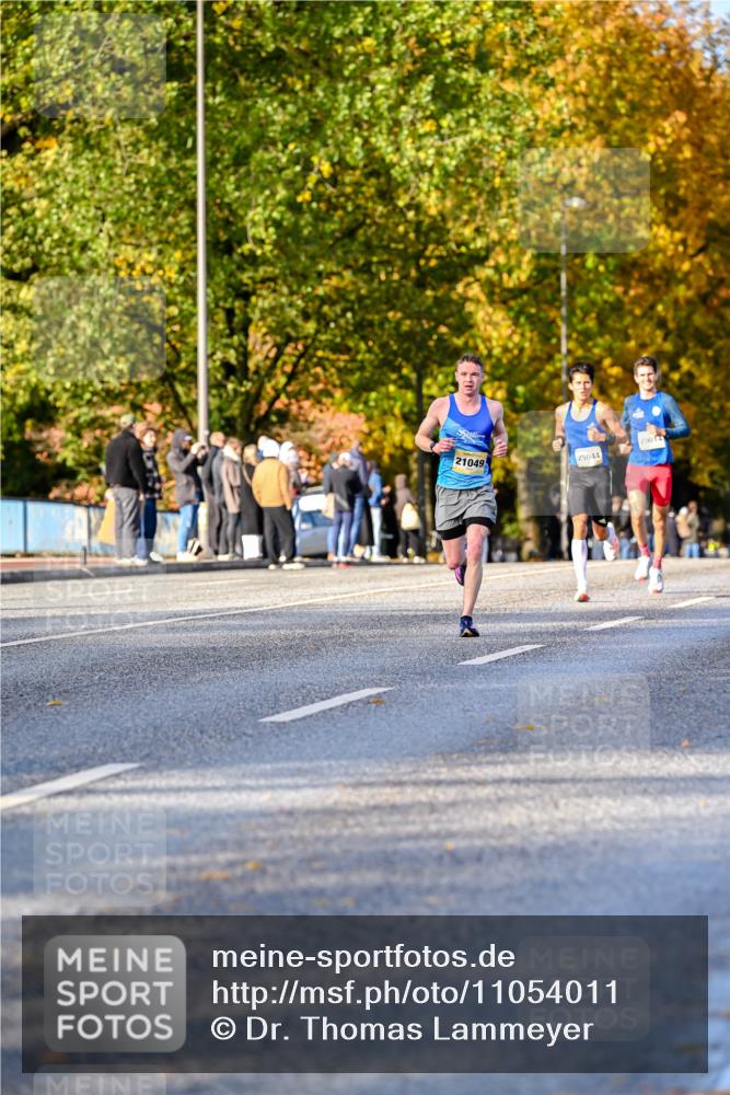 25.10.2026 - hella hamburg halbmarathon Dr. Thomas Lammeyer http://msf.ph/oto/11054011 25.10.2026 10:17:03 Kennedybrücke 21049, 2001, 25044 meine-sportfotos.de