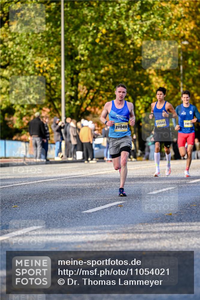 25.10.2026 - hella hamburg halbmarathon Dr. Thomas Lammeyer http://msf.ph/oto/11054021 25.10.2026 10:17:04 Kennedybrücke 21049, 25044, 20014 meine-sportfotos.de