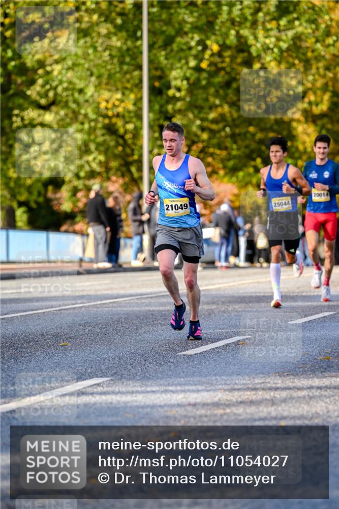 25.10.2026 - hella hamburg halbmarathon Dr. Thomas Lammeyer http://msf.ph/oto/11054027 25.10.2026 10:17:05 Kennedybrücke 21049, 25044, 20014 meine-sportfotos.de