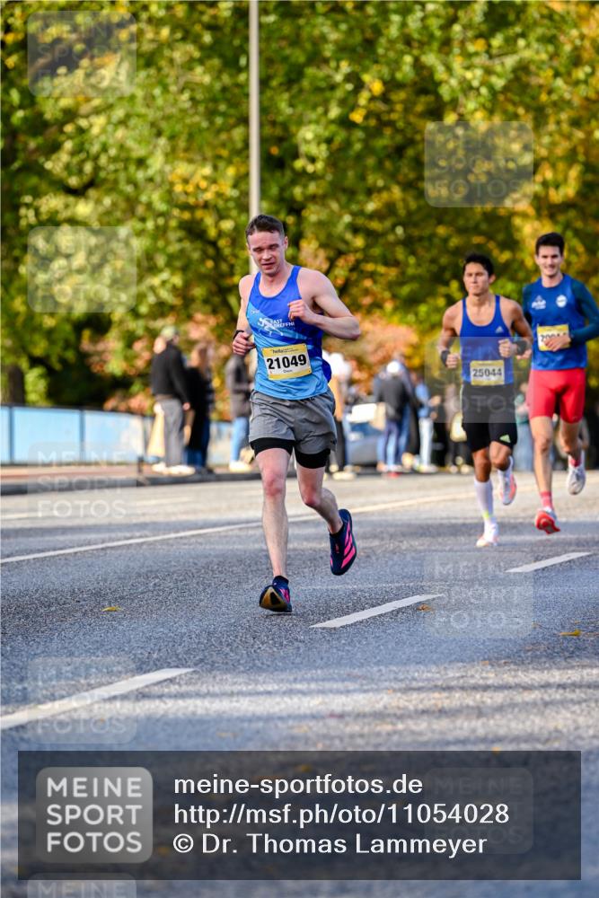 25.10.2026 - hella hamburg halbmarathon Dr. Thomas Lammeyer http://msf.ph/oto/11054028 25.10.2026 10:17:05 Kennedybrücke 21049, 25044 meine-sportfotos.de