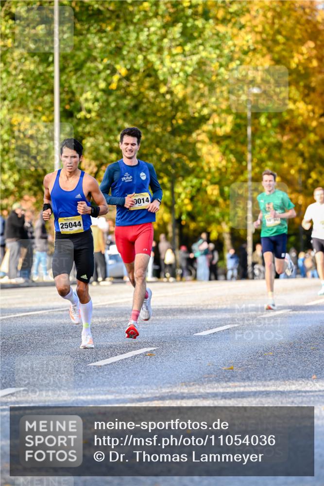 25.10.2026 - hella hamburg halbmarathon Dr. Thomas Lammeyer http://msf.ph/oto/11054036 25.10.2026 10:17:07 Kennedybrücke 25044, 0014, 18700 meine-sportfotos.de