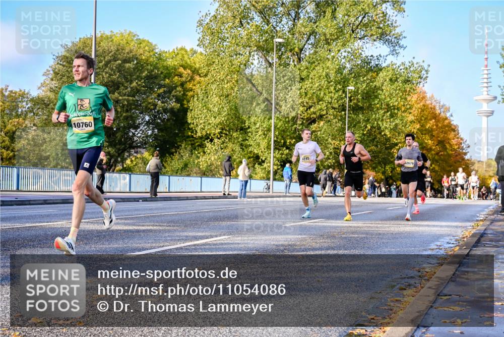 25.10.2026 - hella hamburg halbmarathon Dr. Thomas Lammeyer http://msf.ph/oto/11054086 25.10.2026 10:17:14 Kennedybrücke 10760, 3745, 32679 meine-sportfotos.de