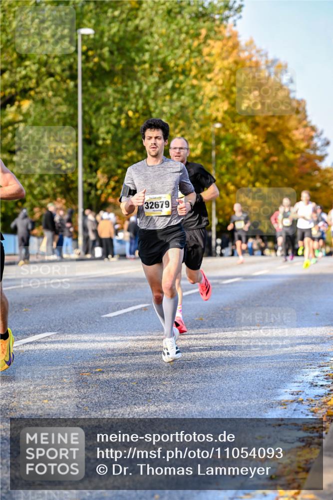 25.10.2026 - hella hamburg halbmarathon Dr. Thomas Lammeyer http://msf.ph/oto/11054093 25.10.2026 10:17:15 Kennedybrücke 32679 meine-sportfotos.de