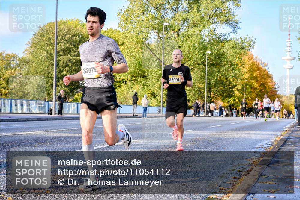 25.10.2026 - hella hamburg halbmarathon Dr. Thomas Lammeyer http://msf.ph/oto/11054112 25.10.2026 10:17:17 Kennedybrücke 32675, 32091 meine-sportfotos.de