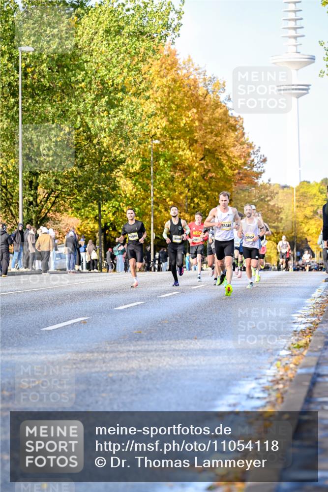 25.10.2026 - hella hamburg halbmarathon Dr. Thomas Lammeyer http://msf.ph/oto/11054118 25.10.2026 10:17:17 Kennedybrücke 35367, 10985, 19706, 3087, 35006 meine-sportfotos.de