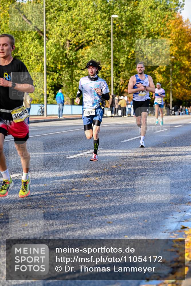 25.10.2026 - hella hamburg halbmarathon Dr. Thomas Lammeyer http://msf.ph/oto/11054172 25.10.2026 10:17:26 Kennedybrücke 3034, 879, 21479 meine-sportfotos.de