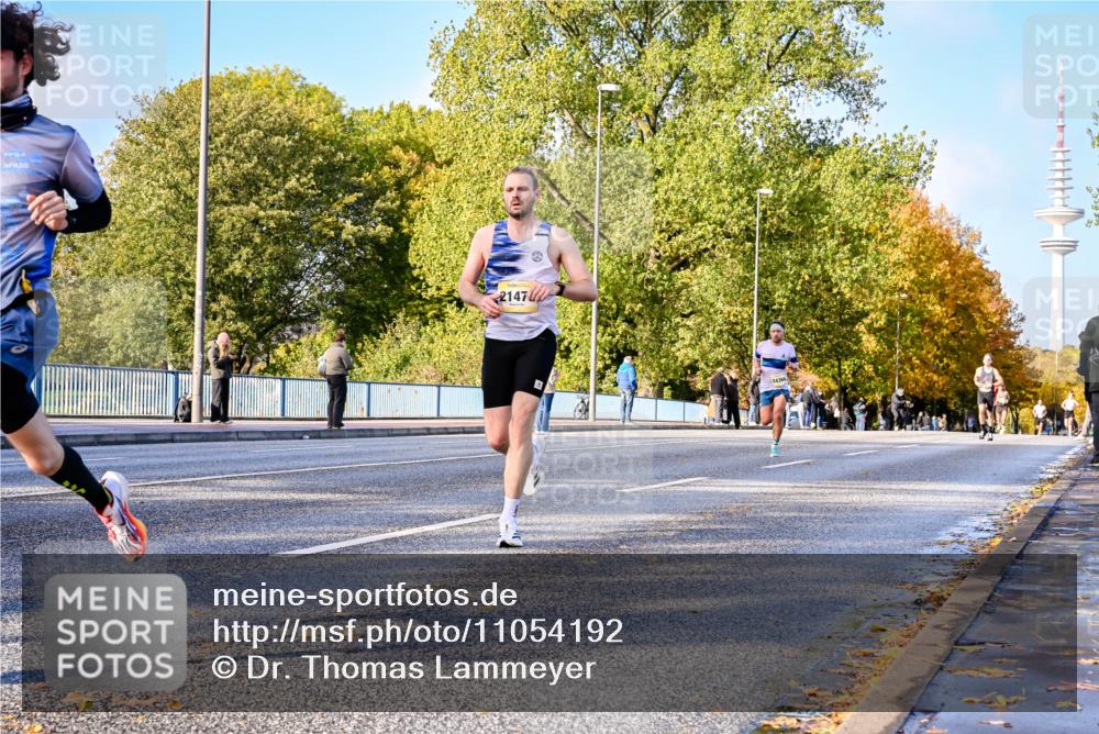 25.10.2026 - hella hamburg halbmarathon Dr. Thomas Lammeyer http://msf.ph/oto/11054192 25.10.2026 10:17:28 Kennedybrücke 21474, 24366 meine-sportfotos.de