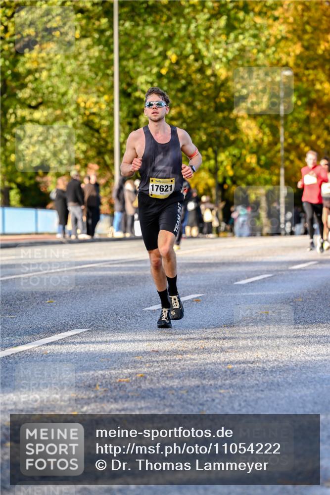 25.10.2026 - hella hamburg halbmarathon Dr. Thomas Lammeyer http://msf.ph/oto/11054222 25.10.2026 10:17:33 Kennedybrücke 17621 meine-sportfotos.de