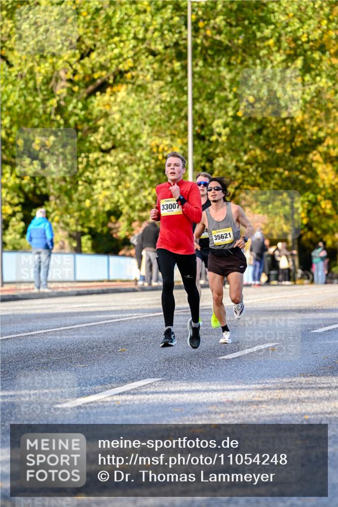 25.10.2026 - hella hamburg halbmarathon Dr. Thomas Lammeyer http://msf.ph/oto/11054248 25.10.2026 10:17:38 Kennedybrücke 33007, 35621 meine-sportfotos.de