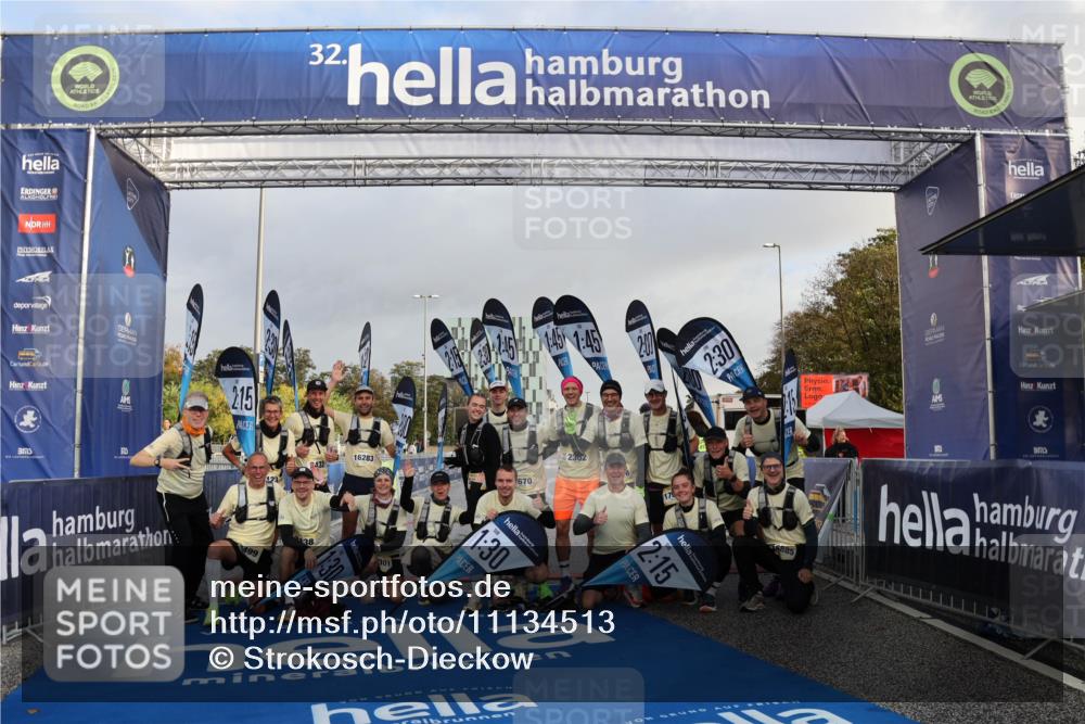 25.10.2026 - hella hamburg halbmarathon Strokosch-Dieckow http://msf.ph/oto/11134513 25.10.2026 09:01:25 Ziel  meine-sportfotos.de