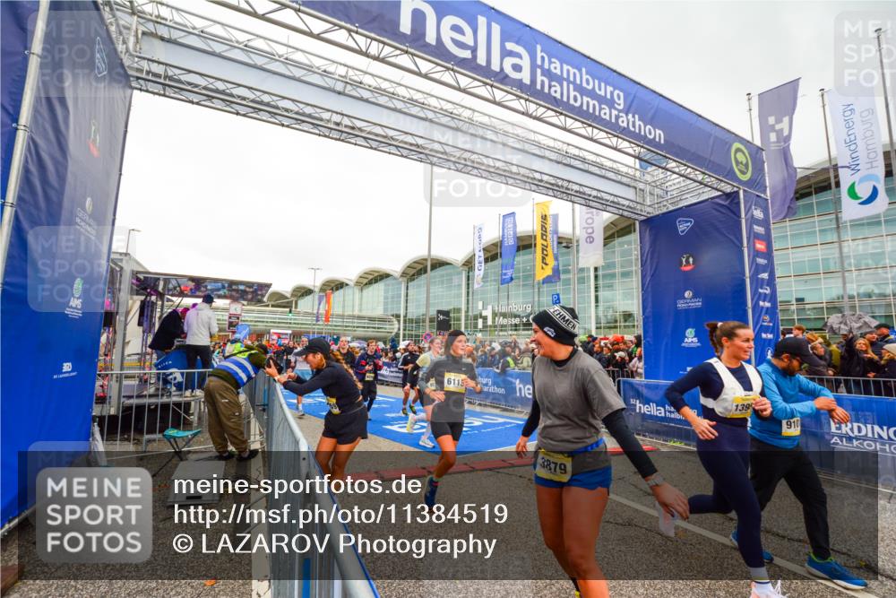 25.10.2026 - hella hamburg halbmarathon LAZAROV Photography http://msf.ph/oto/11384519 25.10.2026 12:26:37 Ziel 32049, 34661, 3879, 24259, 9101, 6115, 13954, 9538, 19578, 11987, 24991, 6290 meine-sportfotos.de