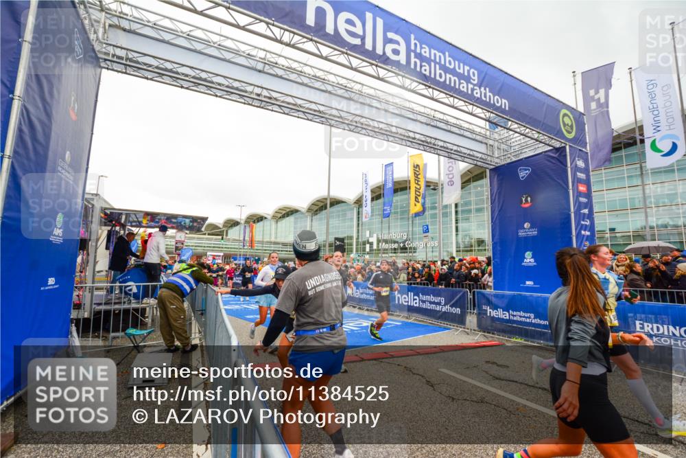 25.10.2026 - hella hamburg halbmarathon LAZAROV Photography http://msf.ph/oto/11384525 25.10.2026 12:26:38 Ziel 9101, 24259, 3879, 6115, 13954, 9538, 11987, 24991, 19578, 6290, 23273, 12033 meine-sportfotos.de
