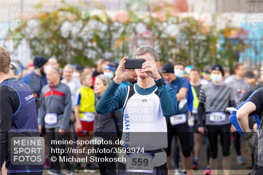 07.11.2021 - Bramfelder Winterlaufserie 2021/2022 Lauf 1 Michael Strokosch http://msf.ph/oto/3593974 07.11.2021 10:27:06 Laufen 234, 559, 2574 meine-sportfotos.de