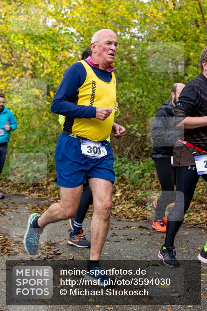 07.11.2021 - Bramfelder Winterlaufserie 2021/2022 Lauf 1 Michael Strokosch http://msf.ph/oto/3594030 07.11.2021 10:43:47 Laufen 300, 4, 2370 meine-sportfotos.de