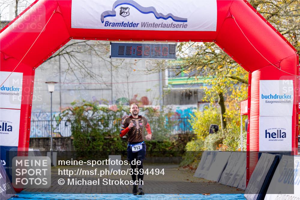07.11.2021 - Bramfelder Winterlaufserie 2021/2022 Lauf 1 Michael Strokosch http://msf.ph/oto/3594494 07.11.2021 12:23:34 Laufen 1945, 712 meine-sportfotos.de