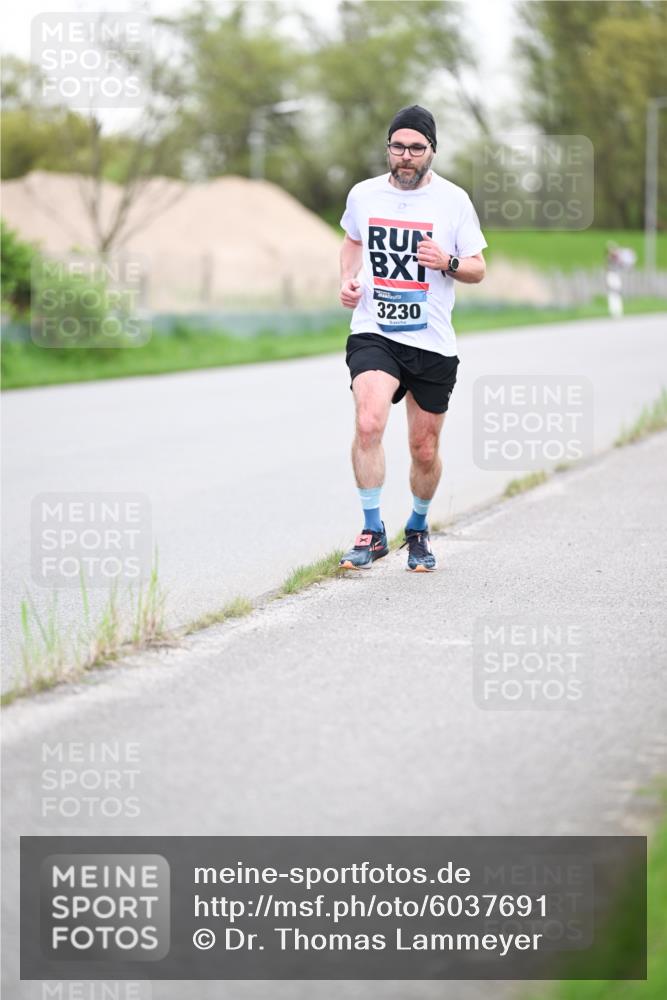 07.04.2024 - 43. Internationalen Wilhelmsburger Insellauf Dr. Thomas Lammeyer http://msf.ph/oto/6037691 07.04.2024 10:23:11 Laufen 3230 meine-sportfotos.de