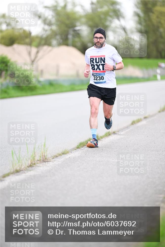 07.04.2024 - 43. Internationalen Wilhelmsburger Insellauf Dr. Thomas Lammeyer http://msf.ph/oto/6037692 07.04.2024 10:23:12 Laufen 3230 meine-sportfotos.de