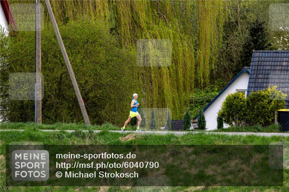 07.04.2024 - 43. Internationalen Wilhelmsburger Insellauf Michael Strokosch http://msf.ph/oto/6040790 07.04.2024 10:17:47 Laufen  meine-sportfotos.de