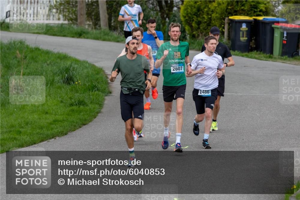 07.04.2024 - 43. Internationalen Wilhelmsburger Insellauf Michael Strokosch http://msf.ph/oto/6040853 07.04.2024 10:19:25 Laufen 1503, 29, 2607, 2486 meine-sportfotos.de