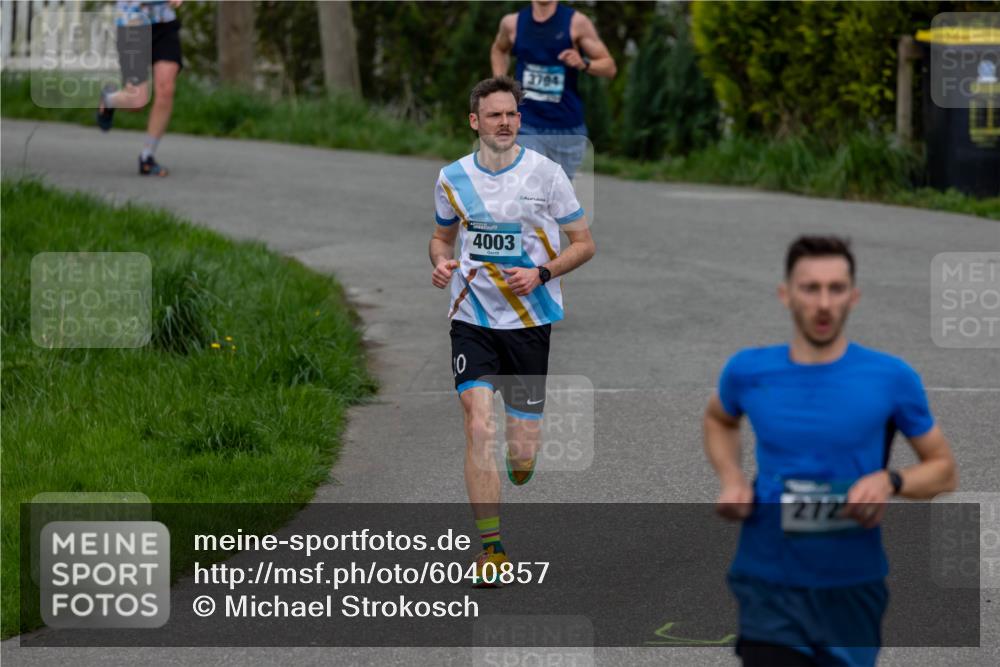 07.04.2024 - 43. Internationalen Wilhelmsburger Insellauf Michael Strokosch http://msf.ph/oto/6040857 07.04.2024 10:19:30 Laufen 10, 4003, 3794, 272 meine-sportfotos.de