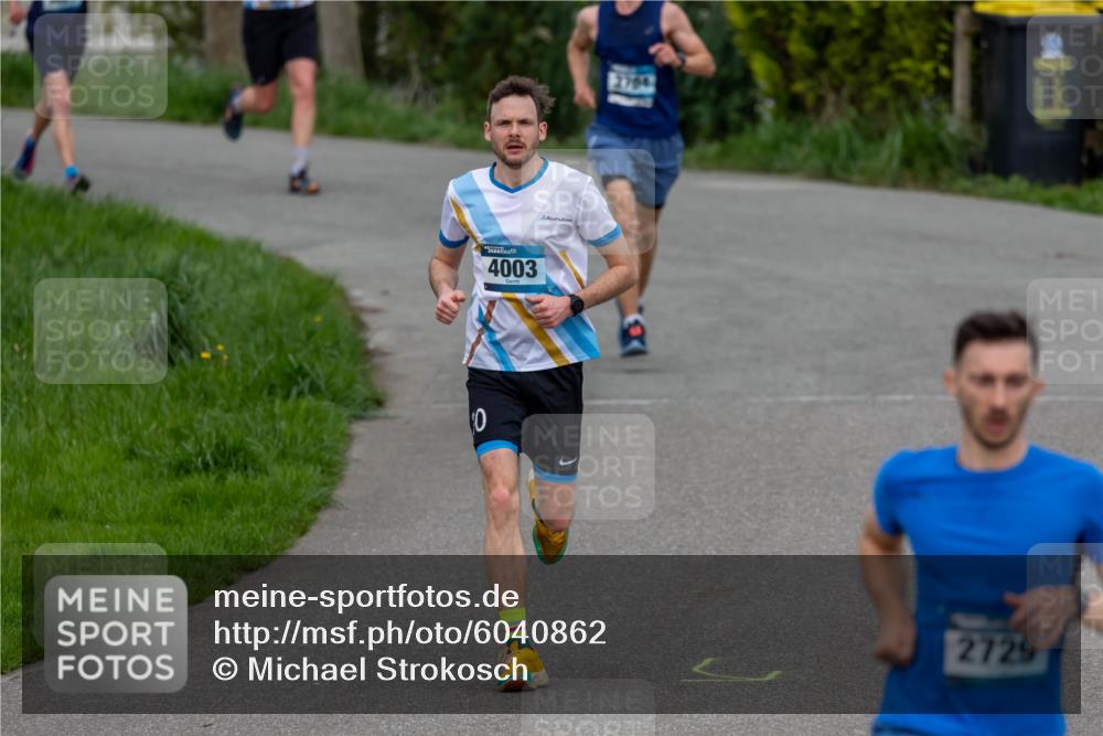 07.04.2024 - 43. Internationalen Wilhelmsburger Insellauf Michael Strokosch http://msf.ph/oto/6040862 07.04.2024 10:19:30 Laufen 0, 4003, 2764, 2729 meine-sportfotos.de
