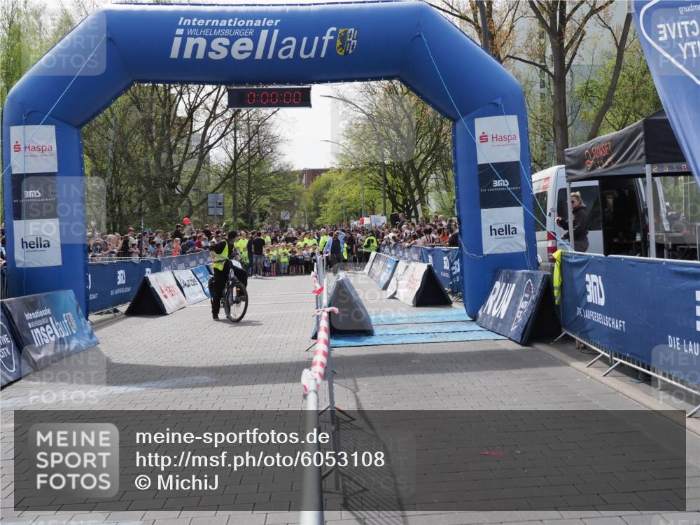07.04.2024 - 43. Internationalen Wilhelmsburger Insellauf MichiJ http://msf.ph/oto/6053108 07.04.2024 13:03:46 Laufen  meine-sportfotos.de