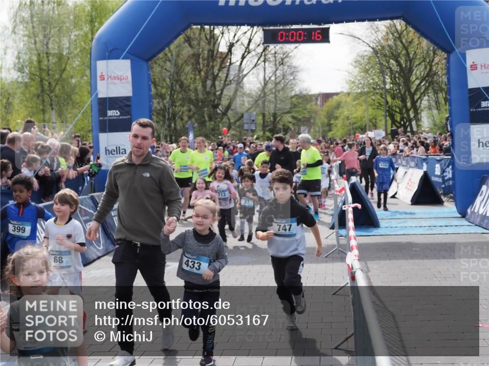07.04.2024 - 43. Internationalen Wilhelmsburger Insellauf MichiJ http://msf.ph/oto/6053167 07.04.2024 13:04:41 Laufen 399, 39, 30000, 68, 433, 713, 0, 00, 16, 747, 4344 meine-sportfotos.de