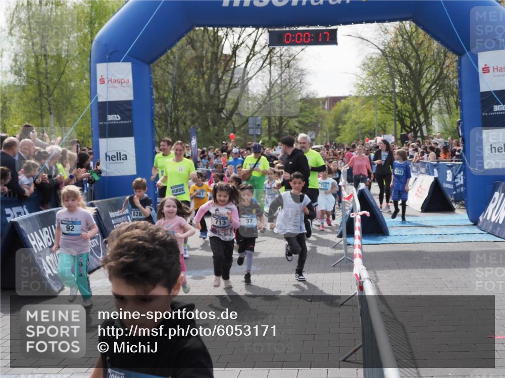 07.04.2024 - 43. Internationalen Wilhelmsburger Insellauf MichiJ http://msf.ph/oto/6053171 07.04.2024 13:04:42 Laufen 92, 628, 37, 713, 0, 00, 17, 752, 344 meine-sportfotos.de