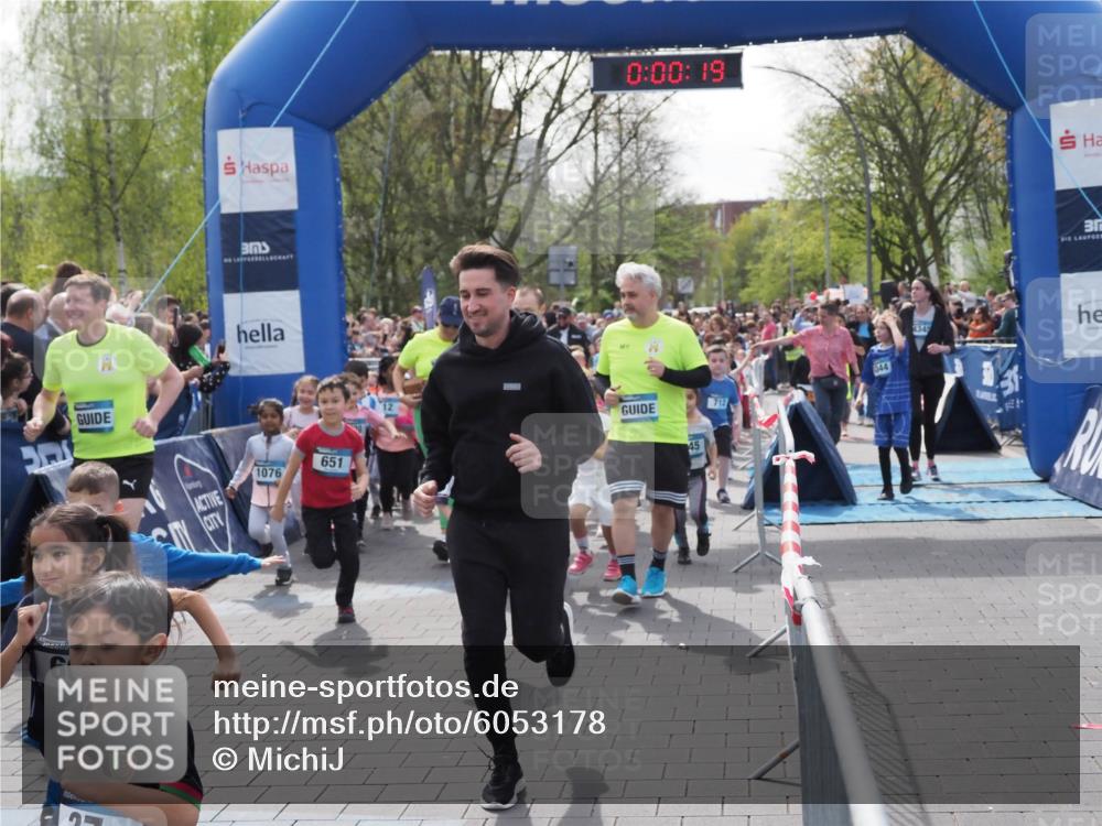 07.04.2024 - 43. Internationalen Wilhelmsburger Insellauf MichiJ http://msf.ph/oto/6053178 07.04.2024 13:04:44 Laufen 6, 1076, 651, 0, 00, 19, 344, 712, 4349 meine-sportfotos.de