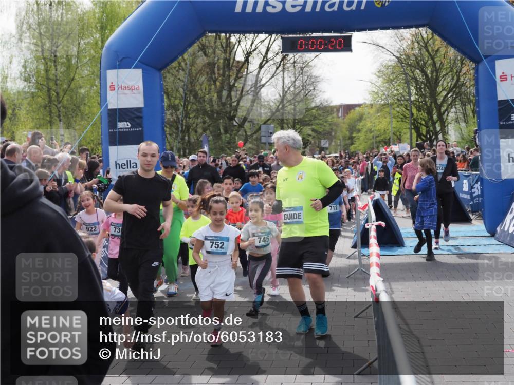 07.04.2024 - 43. Internationalen Wilhelmsburger Insellauf MichiJ http://msf.ph/oto/6053183 07.04.2024 13:04:45 Laufen 0, 00, 20, 922, 73, 19, 752, 745, 712, 4345 meine-sportfotos.de